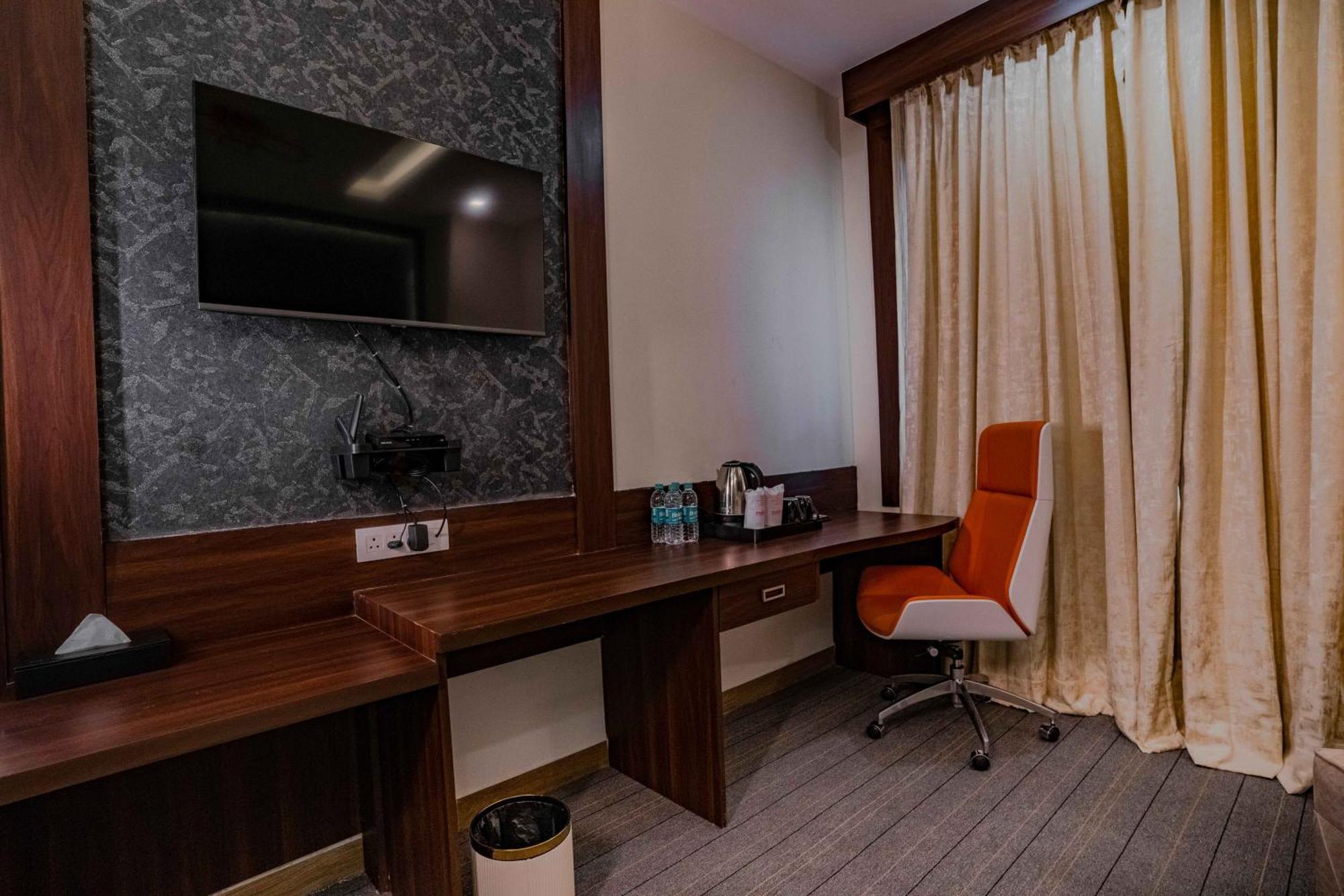 Essotto Recreation Hub Hotel Bangalore Exterior photo